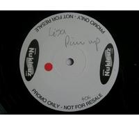 Lisa Pin-Up - LISA PIN UP / TURN UP THE SOUND