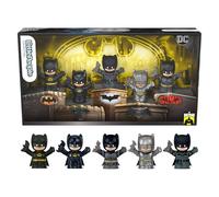 Little People Collector - I Am Batman 85° Anniversario, set in Edizione Speciale con 5 personaggi versioni cinematografiche del Cavaliere Oscuro, giocattolo da collezione, 13+ anni, JCC54