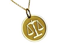 LKBEADS Collana con ciondolo a forma di bilancia della giustizia in rilievo, realizzata in argento sterling 925 con placcatura in oro, catena a maglia da 45 cm, |LK_EMBO_00395