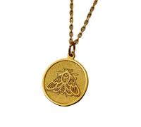 LKBEADS Collana con ciondolo a forma di moneta con incisione a forma di falena, 24 mm, con catena a maglie da 18 pollici | Argento sterling placcato oro | Gioiello regalo unisex | LK_PNDN_1135