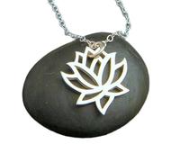 LKBEADS Collana in argento sterling 925 con fiore di loto. Collana. Fiore orientale. Gioielli zen yoga. Semplice. Delicato. Per tutti i giorni. Gioielli delicati | Con catena da 18 pollici | Placcato