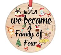 LMMIXEE Nel 2024 Siamo diventati una famiglia di quattro ornamenti natalizi per bambini Primo ornamento di Natale 2024 Cervo Pinguino Decorazione dell'albero di Natale Ornamenti di Natale Decorazioni