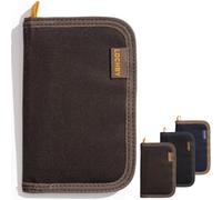 LOCHBY Portafoglio Sidekick | Portafoglio bi-Fold con blocco RFID | Tela cerata resistente con portapenne di dimensioni standard | Conservazione per 8+ carte e notebook A7 | Perfetto per il trasporto