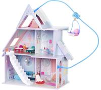 LOL Surprise OMG Winter Cottage Set da gioco - Più di 45 sorprese - chalet invernale con skilift, camera da letto, bagno, soggiorno, cucina, mobili e altro ancora - Età 4+