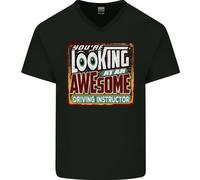 Looking A An Stupenda Driving Instructor Uomo Scollo A V Cotone T-Shirt