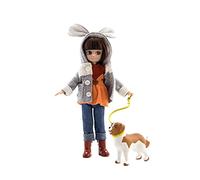 Lottie Bambole Lottie con Cane Passeggia Nel Parco, Bambola per Ragazze e Ragazzi con Cane da Compagnia, Fashion Doll per Autunno e Inverno con Stivali e Giaccone in Felpa con Orecchie Carine