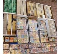 Lotto SHOCK 1000 carte Pokemon diverse - 50 reverse - 40 Holo - 10 EX,V,Vmax,GX