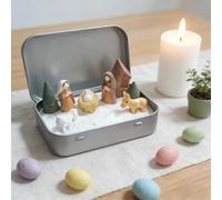 LQQDREX Mini presepe natalizio in una scatola di latta, presepe tascabile fatto a mano, piccole figure in resina e sacra famiglia, scena sacra famiglia, perfetta per decorazioni pasquali per amici e