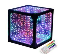 Luce Notturna Cubo Rgb, Specchio Infinito con Telecomando e Controllo App, 50 Modalità Musicali, per Giochi, Halloween, Feste, Bar, Regalo di Compleanno 10 * 10 * 10CM