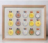 Luminexia Espositori Decorativi per medaglie in Legno massello,Cornice per medaglia,Scatola per medaglie Maratona,Cornice per Scatola 3D Profonda,per visualizzare medaglie di Guerra/Militari/Sportive