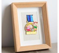 Luminexia Espositori Decorativi per medaglie in Legno massello,Cornice per medaglia,Scatola per medaglie Maratona,Cornice per Scatola 3D Profonda,per visualizzare medaglie di Guerra/Militari/Sportive