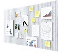 LUPATDY Bacheca Autoadesiva in Feltro, Bacheca in Sughero 60 x 40 cm, Lavagna in Sughero per Promemoria, 0,9 cm Spessore, Decorazione da Parete, Lavagna Pieghevole con Puntine, Bianchi