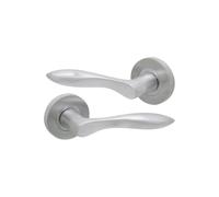 Lyra - Coppia di maniglie a leva, con rosetta rotonda in cromo satinato | Set di maniglie curve in ottone massiccio per cucina, bagno e camera da letto, ideale per uso interno ed esterno