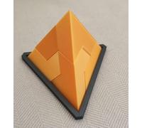 M SHOP ITALIA Puzzle Rompicapo 3D, Triangolo Geometrico in Plastica con Base Nera, Gioco di Abilità e Velocità per Adulti e Ragazzi, misura la tua abilità con i tuoi amici
