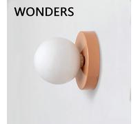 Macaron lampada da parete piccola in stile morbido Base in ferro con paralume a sfera in materiale plastico applique luce moderna decorazioni per la casa morbida E27 Lustre