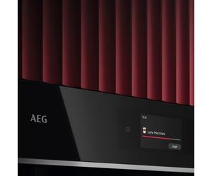 Macchina da caffè automatica da incasso AEG TC8NK7B Series 8000 - Nera