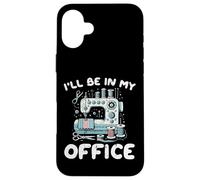 Macchina da cucire Ill Be In My Office Funny Tailor Donne Uomini Custodia per iPhone 16 Plus