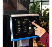 Cecotec Macchina da Caffè Superautomatica Commerciale Cremmaet Lounge. 2900W, Schermo Touch, Macinatura Uniforme, 2 Macinini, 35 Bevande, 2 Serbatoi di Caffè in Grani 700g e 2 per Latte in Polvere