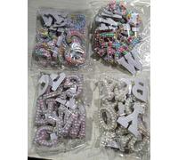 Machify Toppe inglesi con strass e perle, 104 pezzi, lettere dell'alfabeto dalla A alla Z, con perline glitterate, 4 set di lettere con perline di perle, per artigianato, fai da te, vestiti