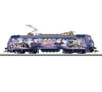 Märklin 36060 Locomotiva Elettrica BR 185.2 - H0 AC - Decodificatore digitale mfx Sound, Luce LED - Modello Anniversario Marklin Magazine 60 anni - Loco 21,7 cm