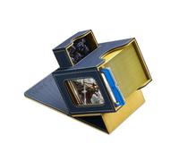 Mage Tech Commander Deck Box per MTG - Design Brevettato, Vetrina Commander, Adatta a 100 Carte Double-Sleeve, Porta Carte Magnetico da 35pt & Vassoio per Dadi - Blu/Giallo