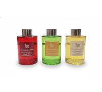 Magic Lights® Diffusori a Bastoncini Profumati 100ml - SET 3 Profumazioni Diverse Edizione Natale - Idea Regalo Perfetta, Vaniglia, Frutti Rossi, Arancio Cannella (3 Pezzi x 100ml)