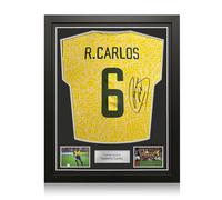 Maglia del Brasile autografata da Roberto Carlos. Incorniciata.