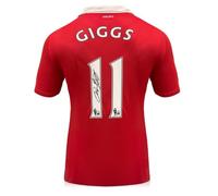 Maglia del Manchester United 2010-11 autografata da Ryan Giggs.