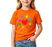 Maglietta a maniche corte da ragazza arancione con grafica colorata a mano | Camicia arancione brillante da ragazza con stampe a mano multicolore e motivo a cuore sul davanti; maglia in poliestere