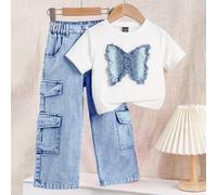 Maglietta casual a maniche corte e girocollo aderente per ragazze con toppe in denim ricamata con farfalle 3D, pantaloni cargo in denim lavato con vestibilità morbida e tasche multiple per ragazze, ca