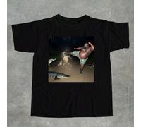 Maglietta da uomo di taglia standard con stampa divertente di un meme di internet che raffigura una persona di colore che dà un calcio a un coccodrillo L,M,S,XL,XXLAnimaleTessuto in maglia