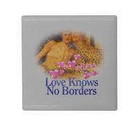 Magnete Frigo Ceramica Quadrata - Love Knows No Borders Collage Vintage Illustrazione Art Umorismo Parodia Meme Scherzo - Formato 5 x 5 cm Magnet Decorativo Souvenir per Frigorifero e Lavagna