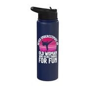 Mai sottovalutare una vecchia donna che calcia per divertimento Karate Stainless Steel Insulated Water Bottle