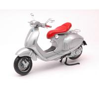MAISTO MI16885Z VESPA 946 BELLISSIMA 2014 SILVER 1:18 Modellino