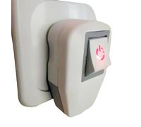 MAKEL Spina angolare Schuko con interruttore IP20 per cavo da 1 a 2,5 mm (1)
