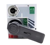 Maniglia di comando rotante estesa, interruttore automatico FGNRD/5 FG400/630 installato all'esterno della porta dell'armadio(630A)