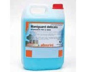 MANIGUARD DELICATO TANICA KG 5 ALLEGRINI Detergente liquido per le mani a pH eudermico, formulato con tensioattivi pregiati, molto delicati per la pelle. Maniguard Delicato contiene proteine vegetali ad alto peso molecolare, particolarmente protettive verso la cute. Sapone per le mani