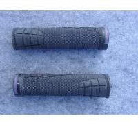 Manopole SQ Lab 7OX Nere Nuove Senza Imballaggio 1 Paio M 135 Mm