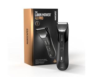 MANSCAPED® The Lawn Mower® 4.0 PRO - Rifinitore per peli del corpo e dell'inguine, lama per rifinitore SkinSafe® aggiornata, impermeabile, USB-C, ricarica wireless, rasoio da uomo, blocco da viaggio
