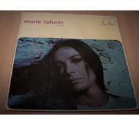 Marie Laforêt - Que Calor Da La Vida / Mais Mon Coeur Est Vide / La Valse Des Petits Chiens Blancs / Requiem Pour Trois Mariages - 45 tours 7"