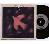MARILLION - MARILLION - NO ONE CAN B/W A COLLECTION - 7 inch vinyl / 45