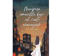 Mariposa amarilla bajo el cielo anaranjado