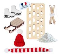 MARKETIFAR Nöel - Set di 7 accessori per Lutin Farceur de Nöel, sciarpa, pattini da ghiaccio, berretto, sciarpa, impronte di passo, slittino in legno, sci, neve artificiale