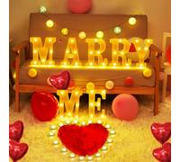 Marry Me - Lettere luminose decorative a LED, in plastica, con 2000 petali di rosa artificiali, per decorare la proposta di matrimonio per esterni