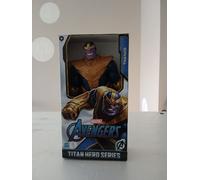 MARVEL AVENGERS TITAN HERO SERIES BLAST GEAR, ACTION FIGURE DI THANOS (CLASSE DELUXE), DI 30 CM, PER BAMBINI DAI 4 ANNI IN SU