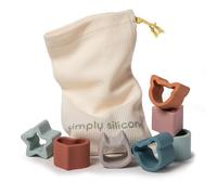 Mary Meyer Giocattoli per neonati e bambini semplicemente in silicone impilabili e ordinati forme con borsa con coulisse per regali prescolari dai 12 mesi in su, set di 9, a forma di animale, stella,