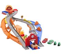 Mattel CARS - Sfreccia e Soccorri Circuito per Soccorso Stradale, set con 2 tipi di gara, Saetta McQueen, Chicks Hicks e 2 veicoli della squadra di Pitty, giocattolo per bambini, 4+ anni, JFL57