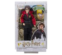 Mattel Harry Potter Potter Bambola da Collezione Personaggio Harry con Bacchetta e Uovo d'oro, Alta 30 cm, Giocattolo per Bambini 6+ Anni, Multicolore, GKT97