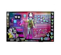 Mattel JBF18 Monster High Frankie Stein Il Laboratorio dei Cuccioli