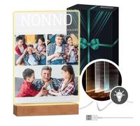 Maverton Cornice LED luminosa con supporto in legno - Quadro in vetro acrilico personalizzato con collage di foto - Lampada con foto per uomo per il compleanno - Nonno - XL: 21x32x4,5cm